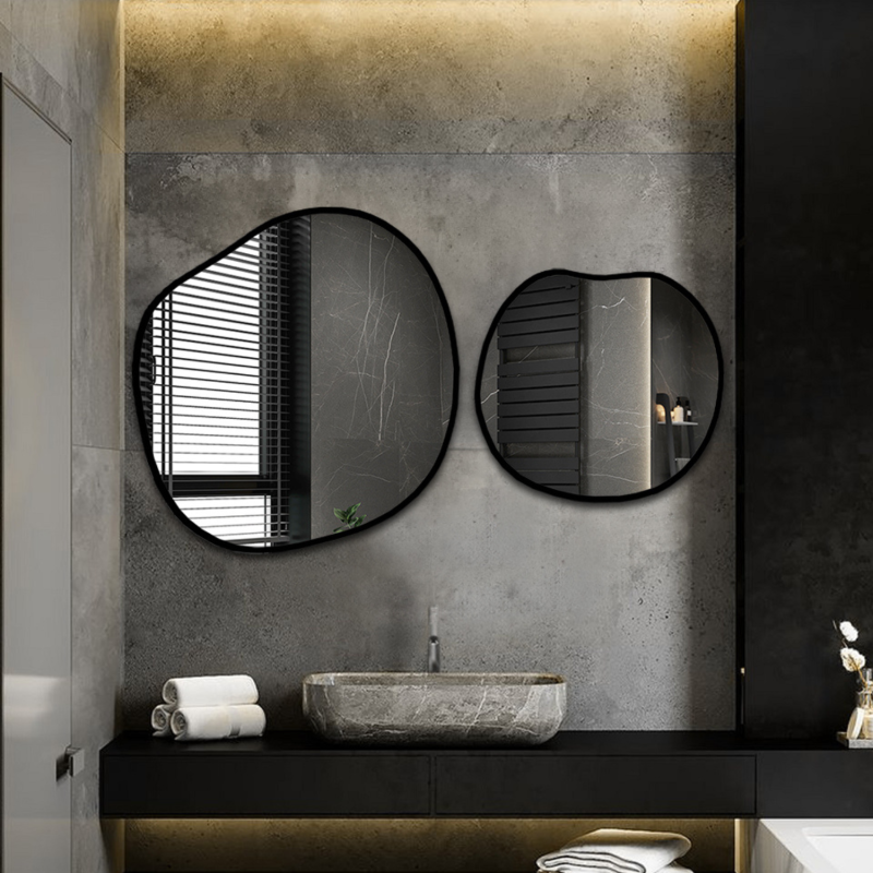 Jeu de miroirs organiques dans un cadre - SODALIT IN A FRAME