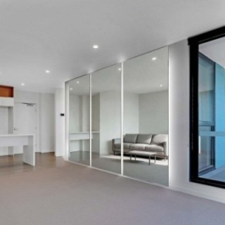 TREGIS LED – grand miroir mural sur mesure | Alfaram