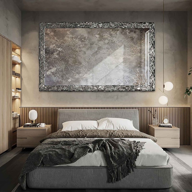 Miroir mural élégant dans un cadre argenté avec panneau vieilli - CLAUDE SILVER