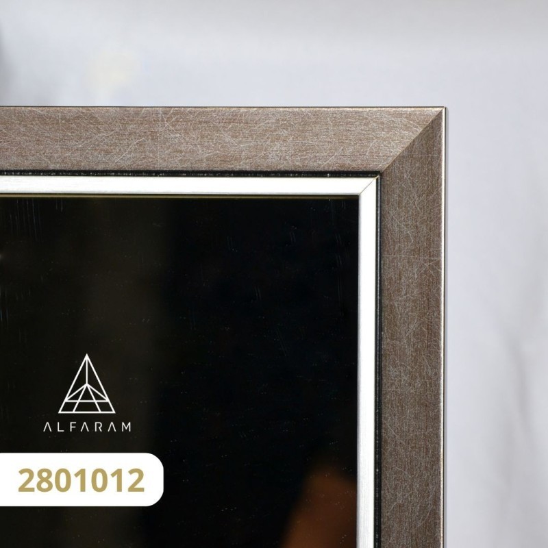 Miroir dans un délicat cadre décoratif en bois - 2801 - couleur du cadre au choix