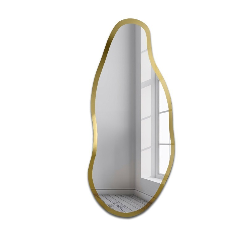 Miroir irrégulier dans un cadre en or brillant - BARYT SHINE