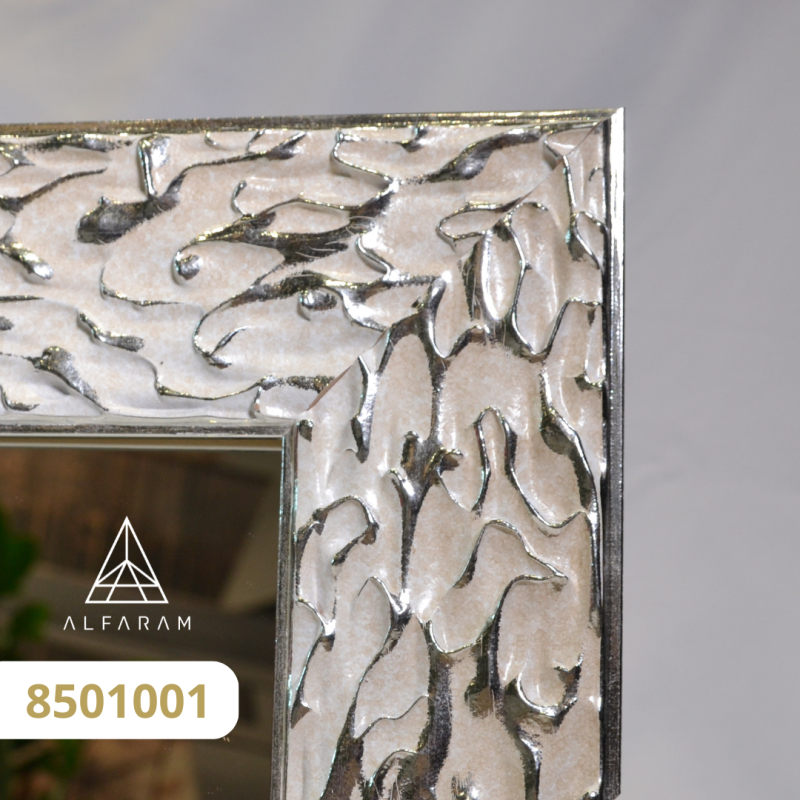 Miroir dans un cadre en bois – 8501 – couleur du cadre au choix