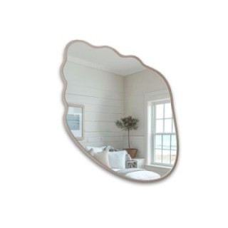 Miroir aux formes organiques dans un cadre en MDF couleur cachemire - MARIS SHELL DANS SON CADRE