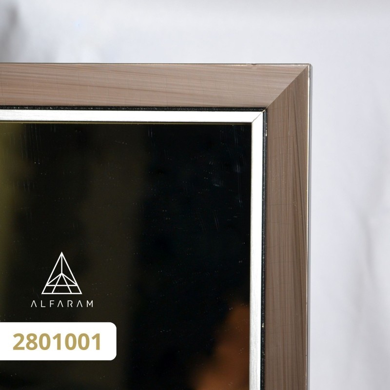 Miroir dans un délicat cadre décoratif en bois - 2801 - couleur du cadre au choix