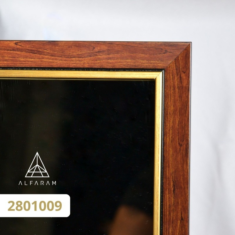 Miroir dans un délicat cadre décoratif en bois - 2801 - couleur du cadre au choix