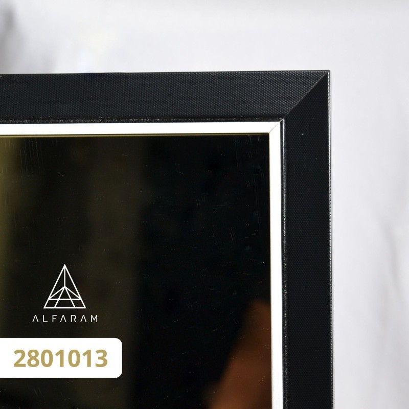 Miroir dans un délicat cadre décoratif en bois - 2801 - couleur du cadre au choix