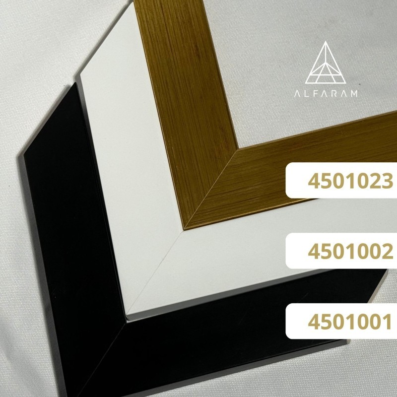 Grand miroir dans un cadre en bois simple - 4501 - couleur du cadre au choix