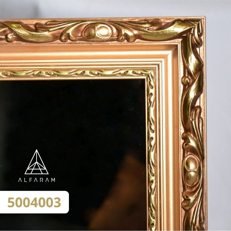 Miroir dans un cadre en bois doré ornementé - 5004003