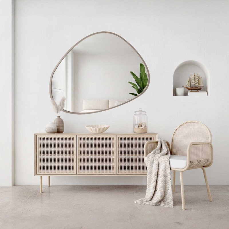 Miroir aux formes organiques dans un cadre en MDF couleur cachemire - MARIS SAND DANS SON CADRE