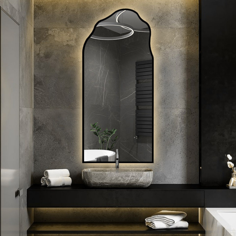 Miroir semi-ovale de forme organique dans un cadre avec éclairage - AURO IN LED FRAME 1