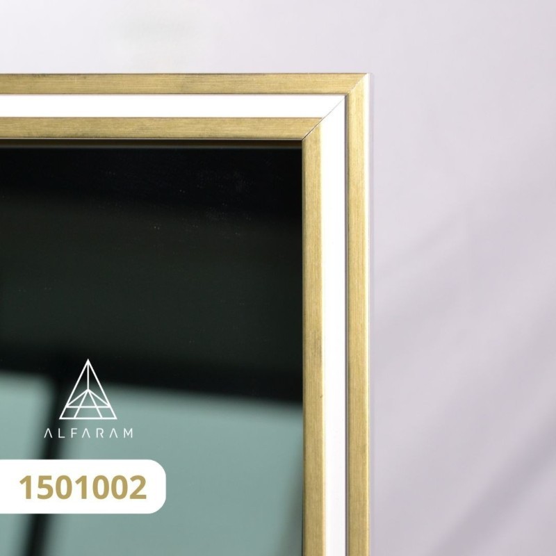 Miroir dans un délicat cadre décoratif en bois - 1501 - couleur du cadre au choix